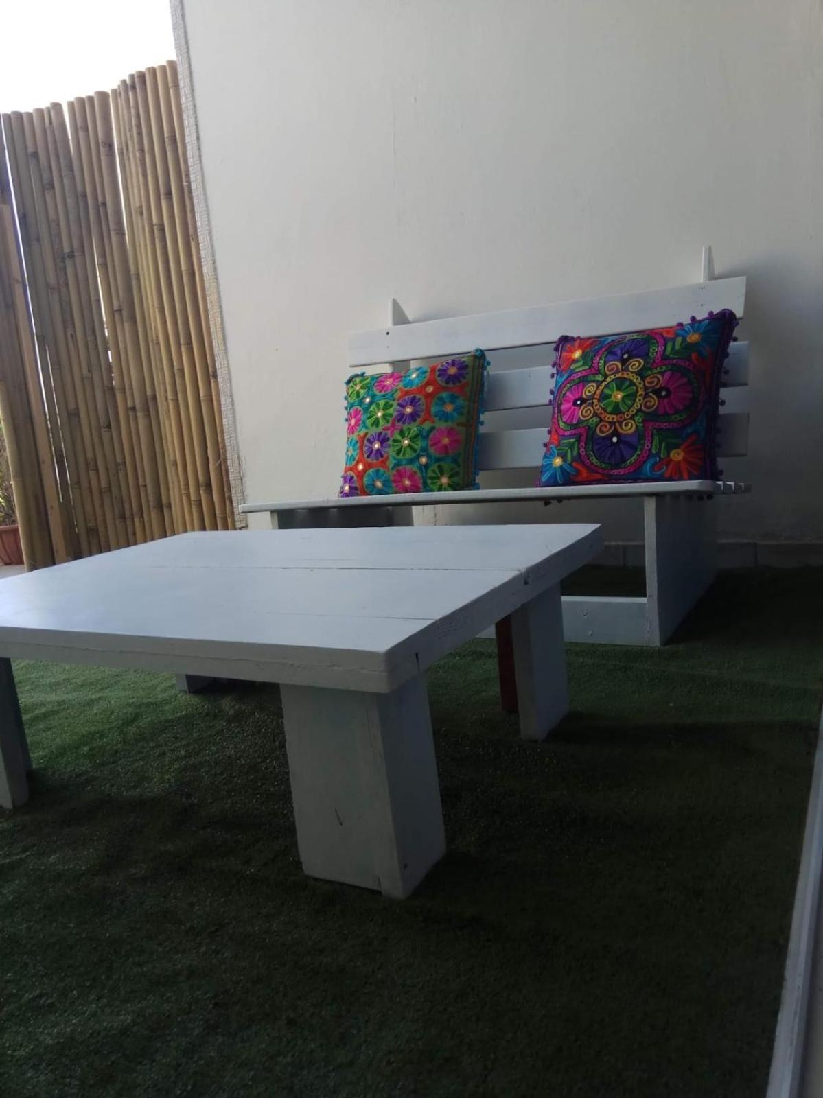 Stylish Apartment With A Patio Close To The Beach Eilat Exterior foto