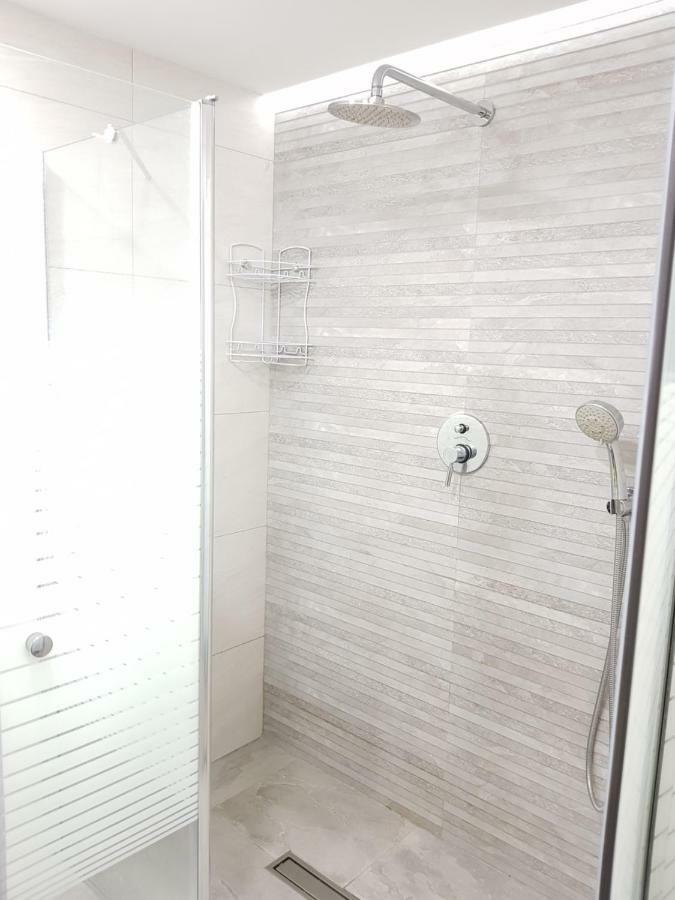 Stylish Apartment With A Patio Close To The Beach Eilat Exterior foto